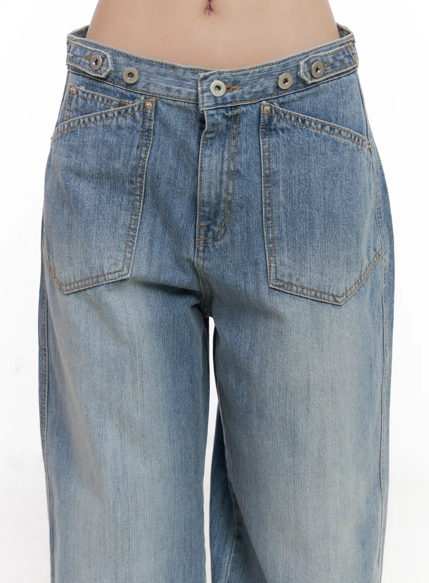 Macie Button Detail Wide-Leg Jeans CN514