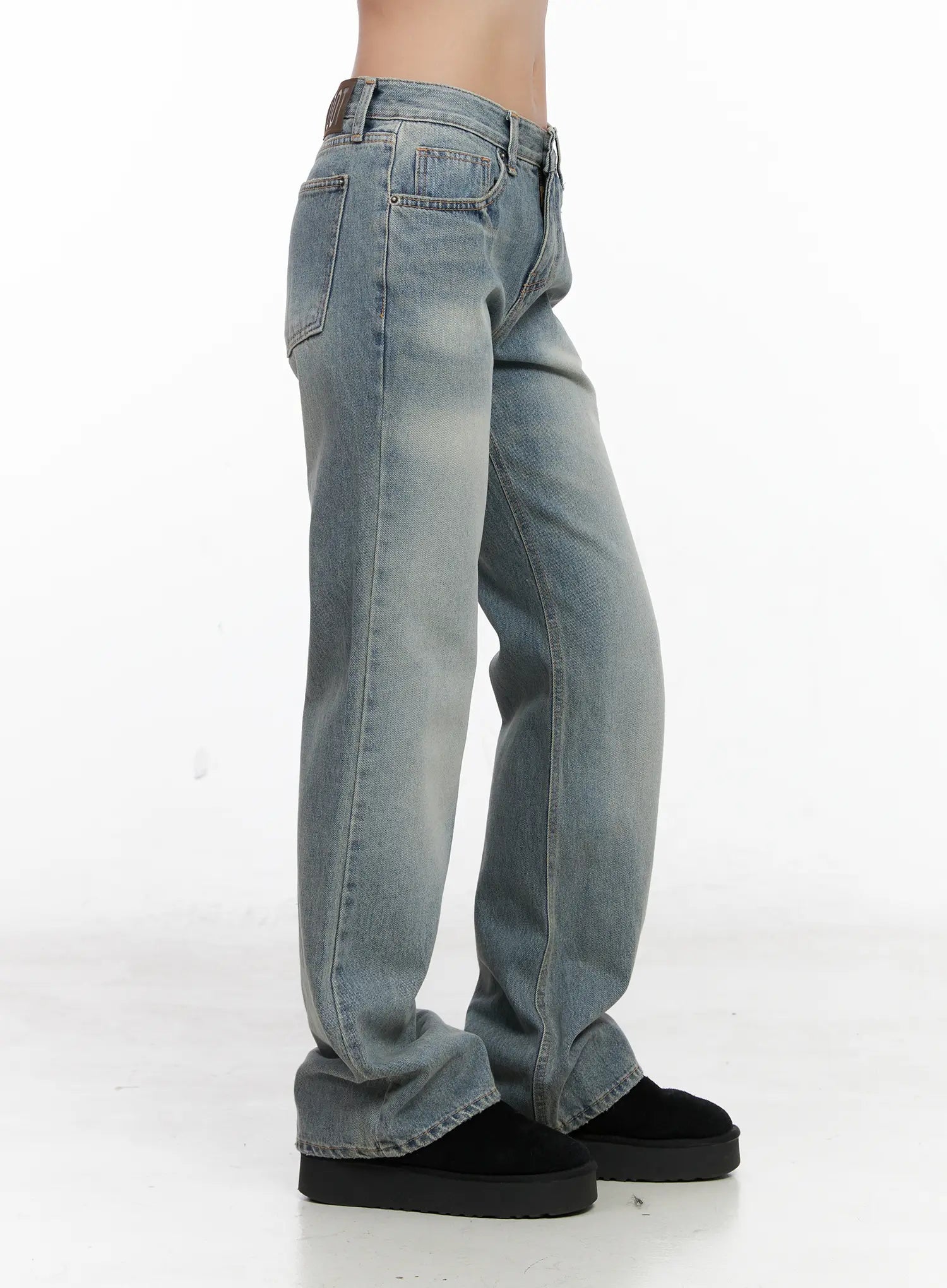 Jayda Low-Rise Washed Flared Jeans CN514